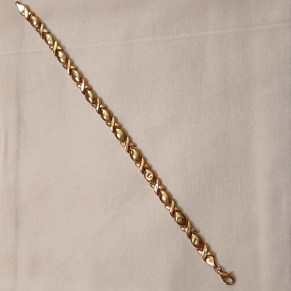 10k Gold Bracelet - Picture 1 of 3
